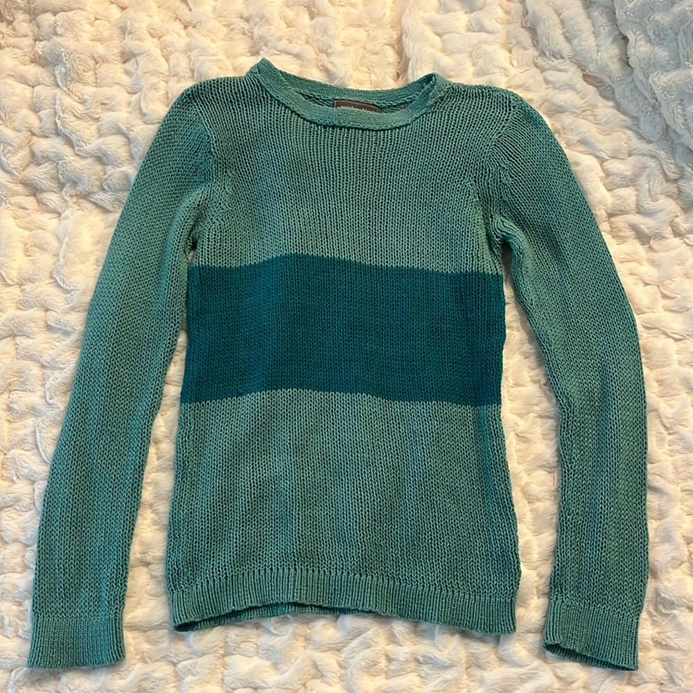 Excellent condition. Like new. Wooden Ships!